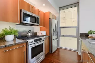 Photo #5: 240023457 Listing 