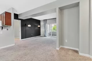 Photo #3: 240023464 Listing