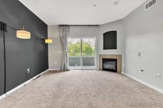 Photo #4: 240023464 Listing