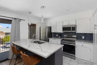 Photo #4: 240023487 Listing 