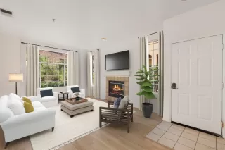 Photo #1: 240023503 Listing