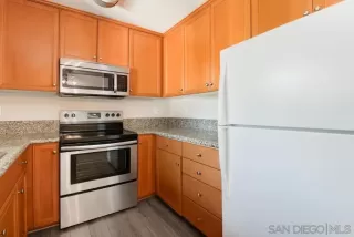Photo #5: 240023513 Listing 