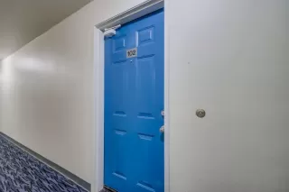 Photo #2: 240023524 Listing