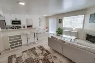 Photo #4: 240023524 Listing