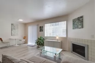 Photo #5: 240023524 Listing