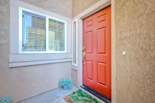 Photo #2: 240023537 Listing