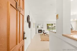 Photo #2: 240023544 Listing 