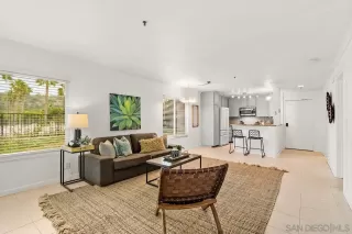 Photo #4: 240023544 Listing 