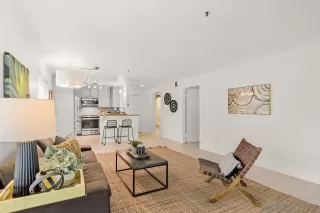 Photo #5: 240023544 Listing 