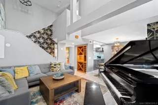 Photo #2: 240023571 Listing 