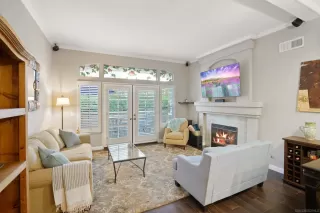 Photo #1: 240023580 Listing