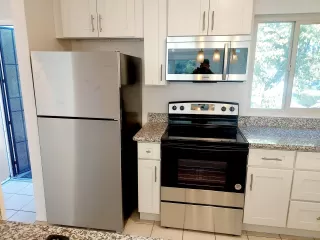 Photo #2: 240023586 Listing