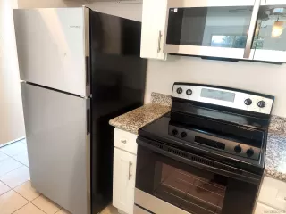 Photo #4: 240023586 Listing