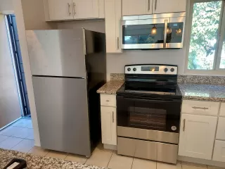 Photo #6: 240023586 Listing