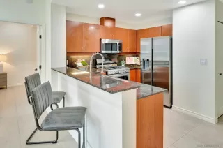 Photo #2: 240023628 Listing 