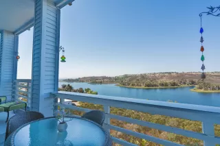 Click for more information on MLS # 240023637 : 11022 CAMINITO VISTA PACIFICA More Details about MLS # 240023637 : 11022 CAMINITO VISTA PACIFICA