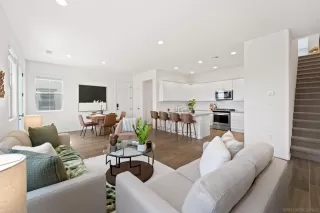 Photo #1: 240023640 Listing