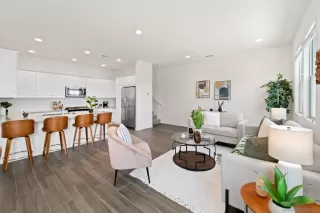 Photo #3: 240023640 Listing