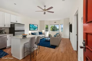 Photo #1: 240023642 Listing