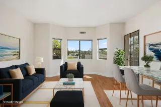 Photo #3: 240023642 Listing