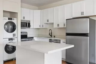 Photo #5: 240023642 Listing