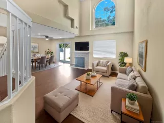 Photo #1: 240023646 Listing