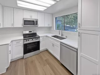 Photo #6: 240023648 Listing