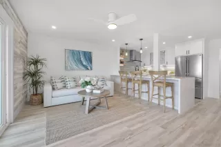 More Details about MLS # 240023704 : 2111 SPRAY ST UNIT 4