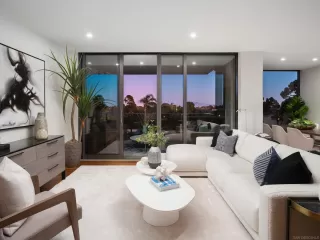 Photo #1: 240023718 Listing 