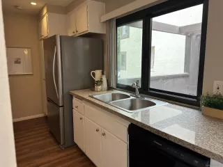 Photo #6: 240023722 Listing