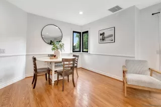 Photo #4: 240023744 Listing