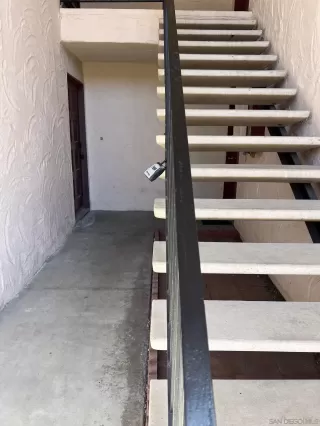 Photo #2: 240023764 Listing