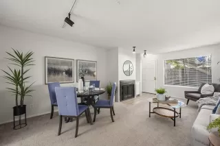 Photo #3: 240023768 Listing