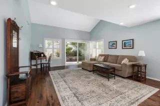 Photo #5: 240023769 Listing