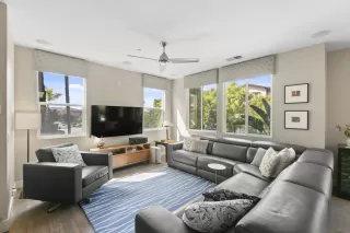 Photo #4: 240023824 Listing