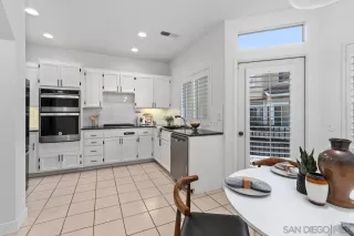 Photo #5: 240023872 Listing