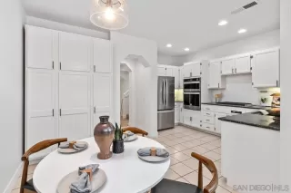 Photo #6: 240023872 Listing