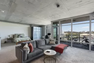 Photo #1: 240023887 Listing