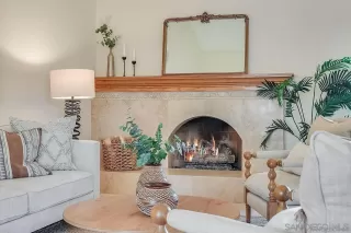 Photo #4: 240023889 Listing