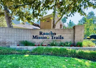 Photo #2: 240023894 Listing