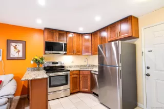 Photo #1: 240023979 Listing