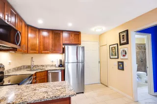 Photo #2: 240023979 Listing