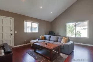 Photo #5: 240023981 Listing