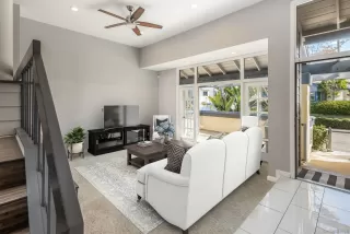 Photo #1: 240023986 Listing 