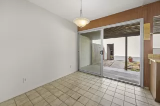 Photo #6: 240024019 Listing