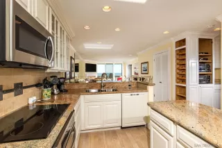 Photo #5: 240024055 Listing 