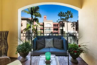 Photo #1: 240024085 Listing 