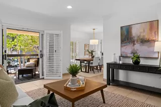 Photo #3: 240024095 Listing