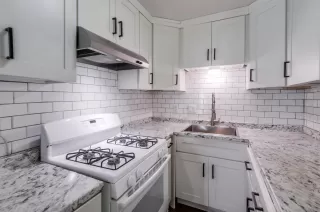 Photo #5: 240024119 Listing