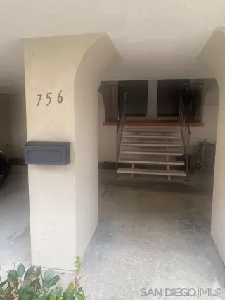 Photo #2: 240024132 Listing